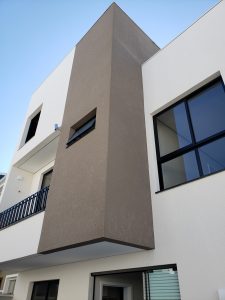 Fachada dos fundos do Sobrado de Alto Padrão - MT Engenharia - Construtora