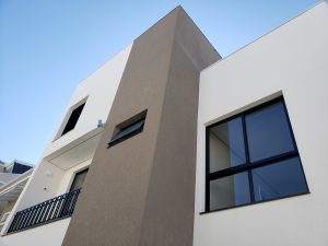Fachada dos fundos do Sobrado de Alto Padrão - MT Engenharia - Construtora